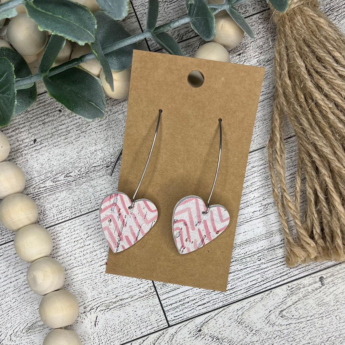 Valentine Pink Chevron Heart on Silver Wire