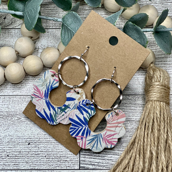 Palm Floral Scallop Hoop