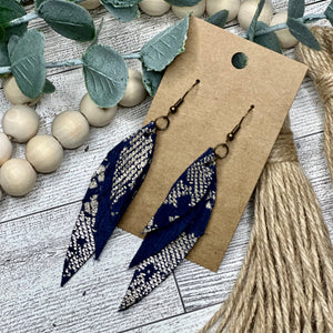 Triple layer feather- Navy and Gold