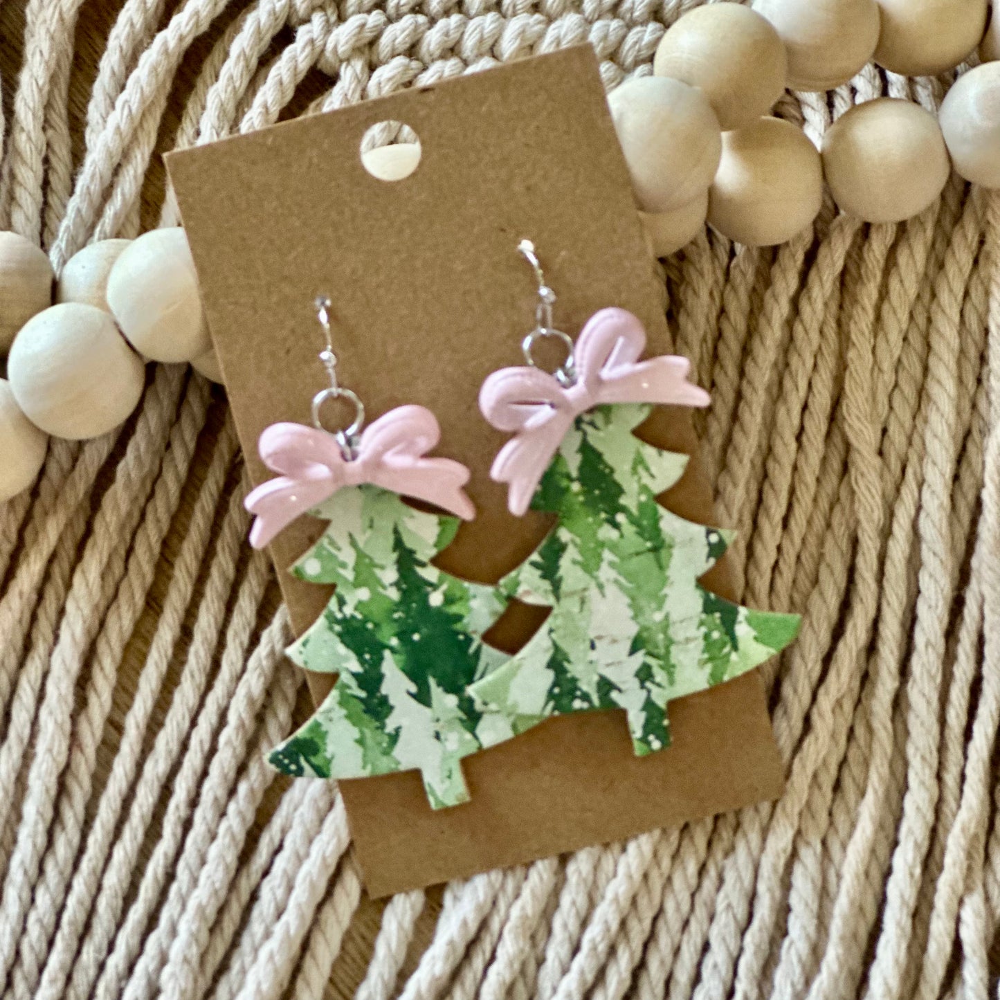 Green Winter Tree with Pink Bow