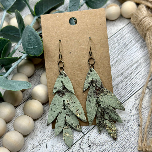 Green with Antique Gold Metallic Tiered Leaf