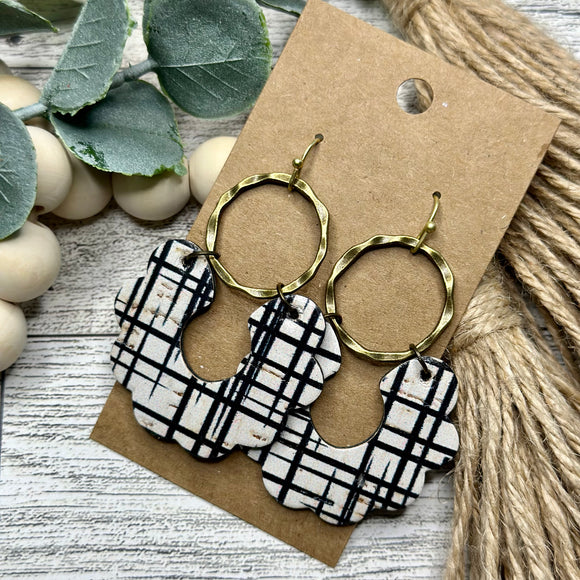 Black and White Scallop Hoops